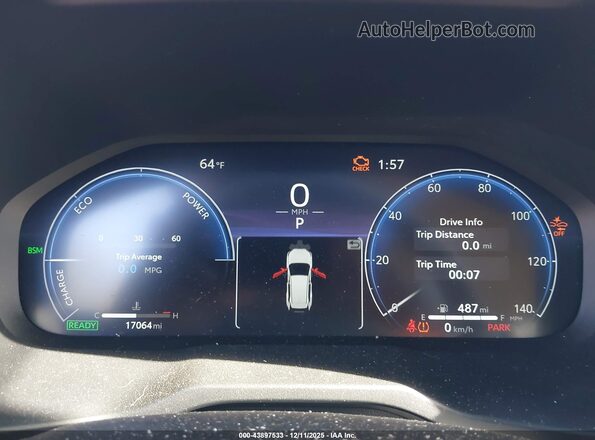 2T3D6RFV0RW082411 2024 TOYOTA LIMITED Red Widok tylnych siedzeń
