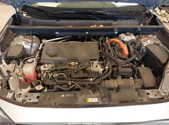 2T3E6RFV2LW001338 2020 TOYOTA RAV4 HYBRID Серебряный Вид сзади