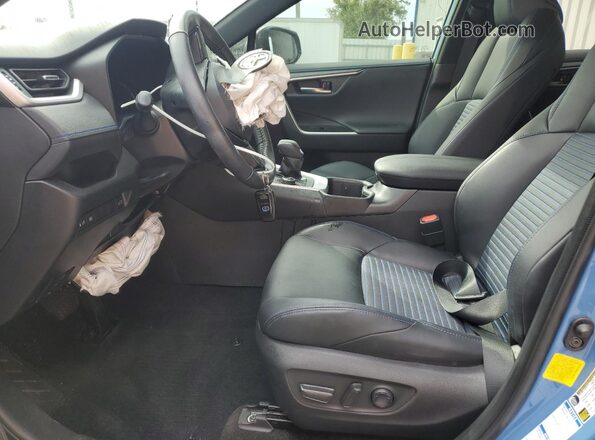 2T3E6RFV7NW035441 2022 TOYOTA RAV4 Blue Вид салону спереду