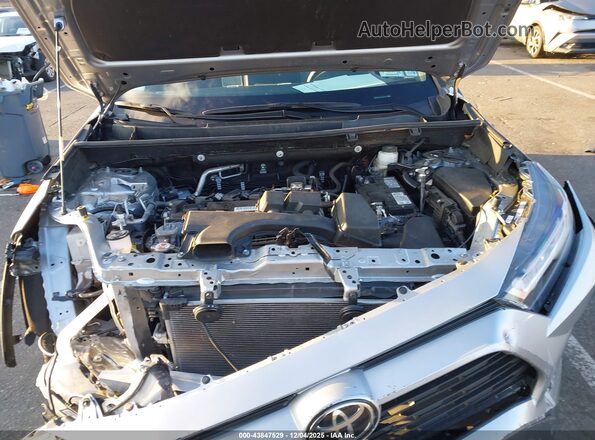 2T3G1RFV1SC523515 2025 TOYOTA LE Silver Rear view