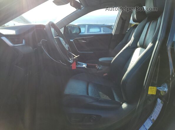 2T3J1RFV1NW257289 2022 TOYOTA RAV4 Черный Вид салона спереди