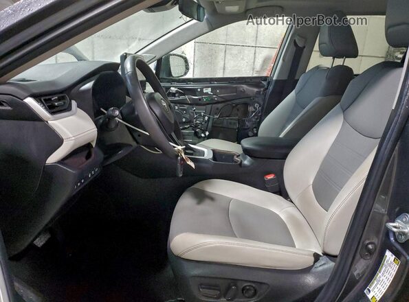 2T3N1RFV3PC355651 2023 TOYOTA LIMITED Gray Widok wnętrza z przodu
