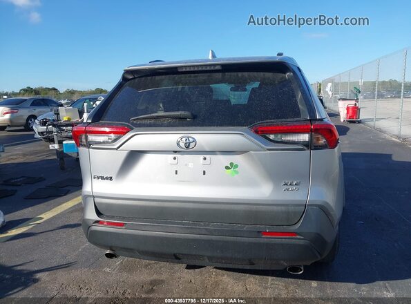 2T3P1RFV0MC192073 2021 TOYOTA LE Gray 