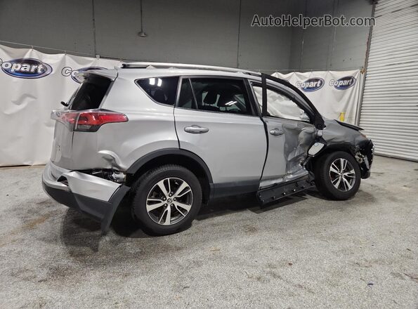 2T3RFREV6JW711939 2018 TOYOTA RAV4 Gray 