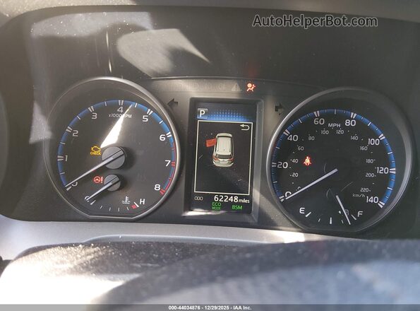 2T3RFREV8JW834870 2018 TOYOTA LE Maroon Հետևի նստատեղերի տեսք