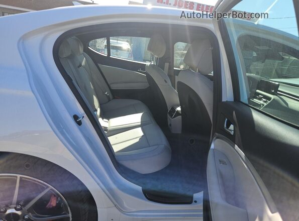 KMTG34SCXSU155995 2025 GENESIS G70 White Vista interior delantera
