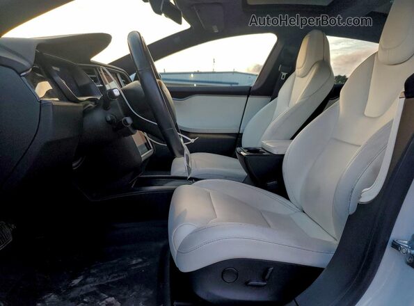 5YJSA1E20JF280706 2018 TESLA MODEL White Widok deski rozdzielczej
