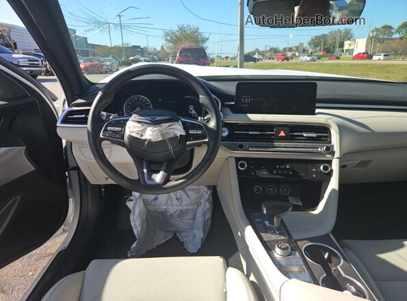 KMTG34SCXSU155995 2025 GENESIS G70 White Vista de los asientos traseros