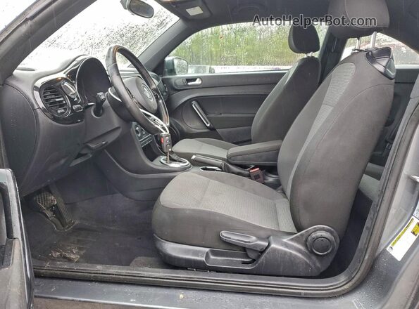3VWFD7AT3KM706621 2019 VOLKSWAGEN BEETLE Silver Dashboard view