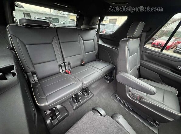 1GKS2BKT7NR237808 2022 GMC YUKON Черный Вид задней части салона