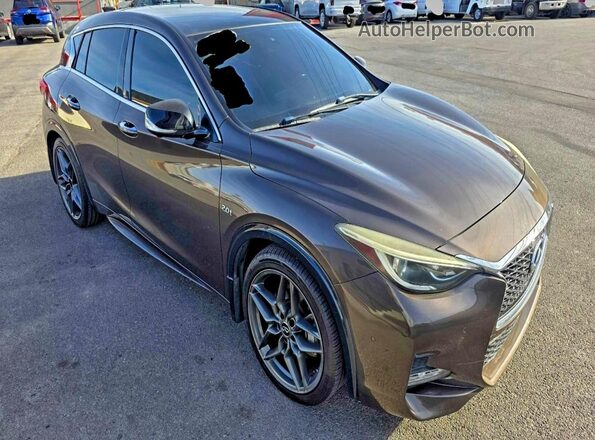 SJKCH5CP0HA019632 2017 INFINITI QX30 Зеленый 