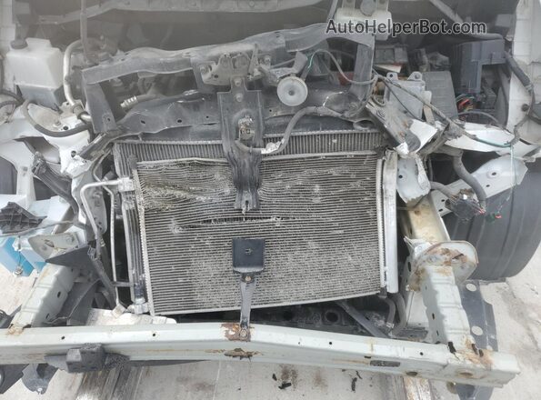 3N63M0YN4JK696645 2018 CHEVROLET CITY EXPRESS White Vista del compartimento del motor