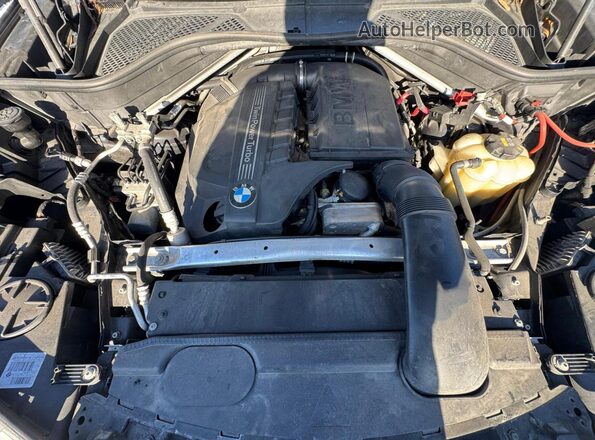 5UXKU2C55J0X49862 2018 BMW X6 Black Առջևի վահանակի տեսք