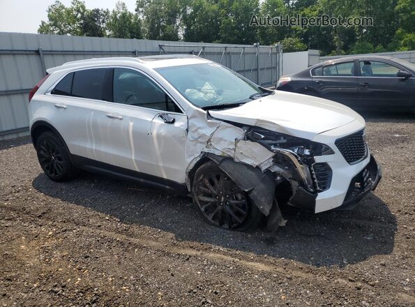 1GYAZAR48NF105566 2022 CADILLAC XT4 White Widok z przodu