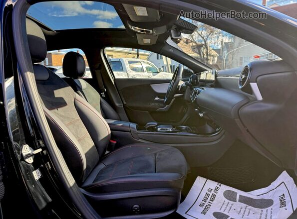 WDD3G4FB0KW022966 2019 MERCEDES-BENZ A Черный Вид подкапотного пространства