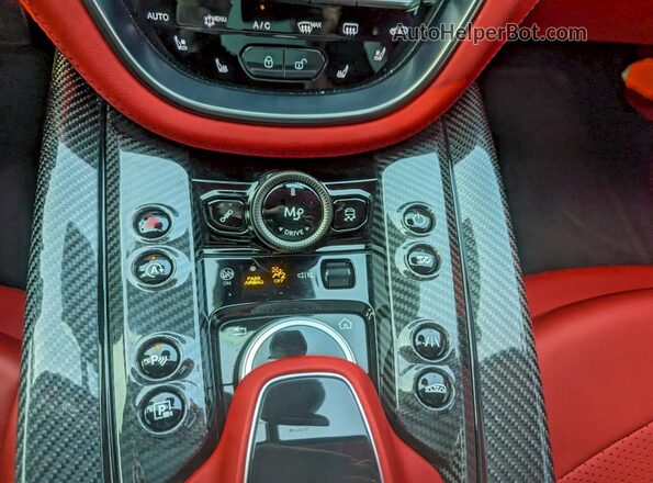 SD7VUJBWXPTV06039 2023 ASTON MARTIN DBX Black Engine compartment view