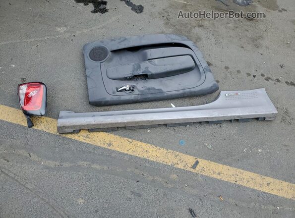 3C3CFFGE3JT369329 2018 FIAT 500 Silver Вид підкапотного простору