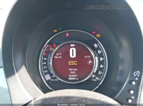 3C3CFFKR7HT700045 2017 FIAT 500 Green Instrument cluster view