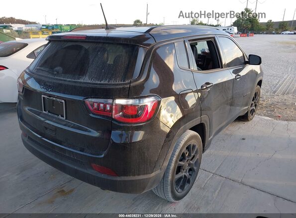 3C4NJCBB3NT235229 2022 JEEP COMPASS Черный Задняя правая четверть