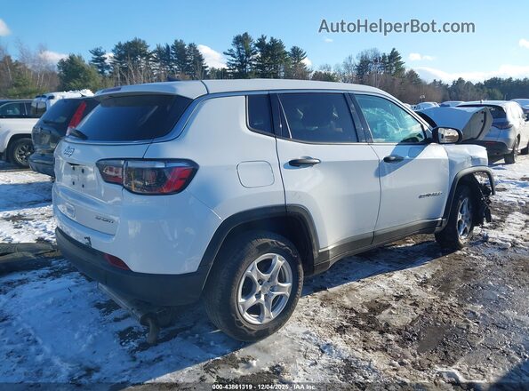 3C4NJDAB0NT214068 2022 JEEP COMPASS White Rear right