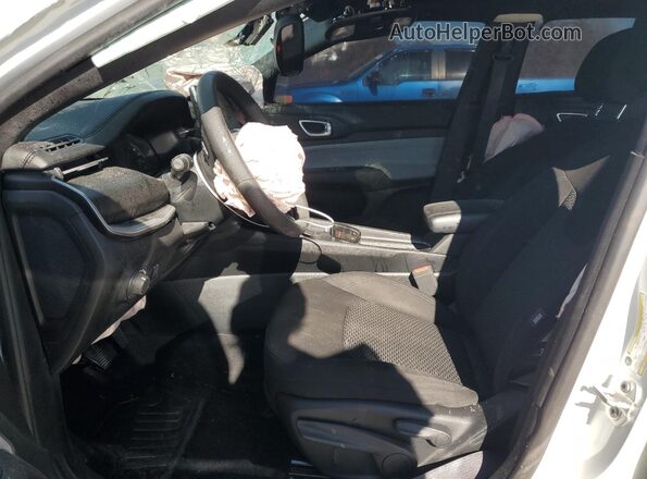 3C4NJDANXRT112129 2024 JEEP COMPASS White Front interior view