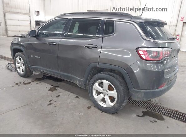 3C4NJDBB2JT178635 2018 JEEP COMPASS Серый Задняя левая четверть