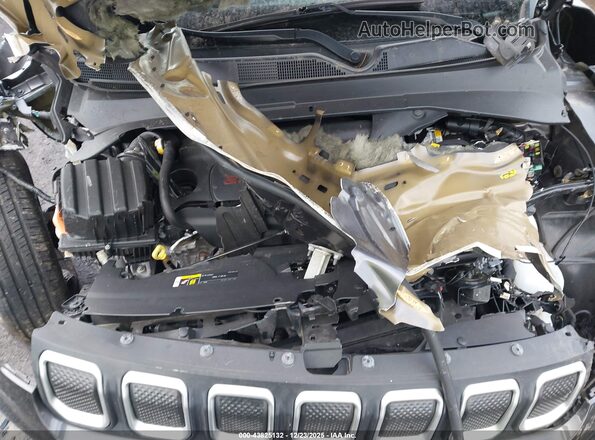 3C4NJDBB4NT101786 2022 JEEP COMPASS Черный Вид сзади
