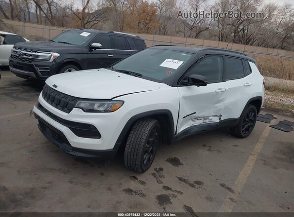 3C4NJDBB4NT221703 2022 JEEP COMPASS White Front left