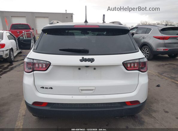 3C4NJDBB4NT221703 2022 JEEP COMPASS White 