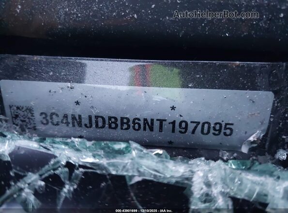 3C4NJDBB6NT197095 2022 JEEP COMPASS Gray Vista del compartimento del motor