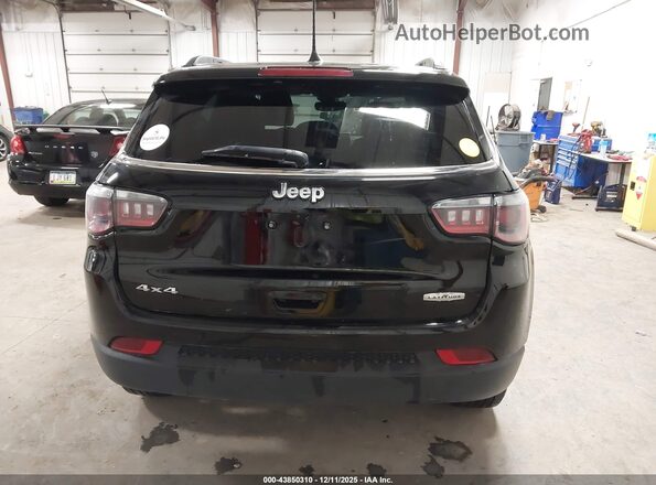 3C4NJDBB8NT219856 2022 JEEP COMPASS Black 