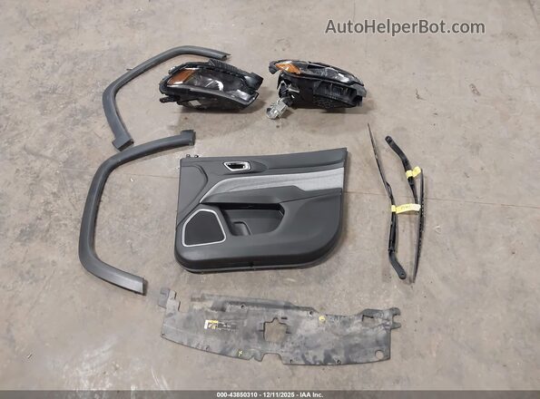 3C4NJDBB8NT219856 2022 JEEP COMPASS Black 
