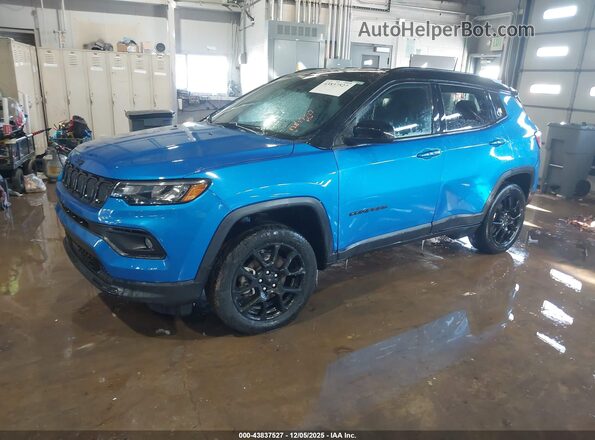 3C4NJDBB9NT184745 2022 JEEP COMPASS Blue Առջևի ձախ երեք քառորդ տեսարան