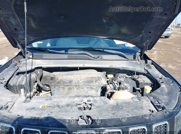 3C4NJDBBXJT143101 2018 JEEP COMPASS  Widok z tyłu