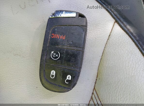 3C4NJDBBXJT143101 2018 JEEP COMPASS  Widok deski rozdzielczej