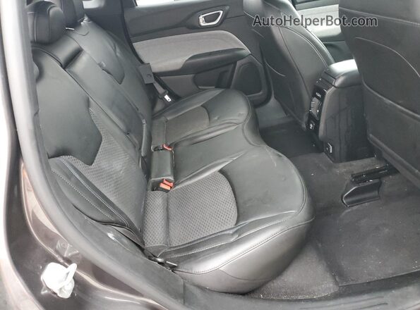 3C4NJDBN2PT513055 2023 JEEP COMPASS Gray Вид задньої частини салону