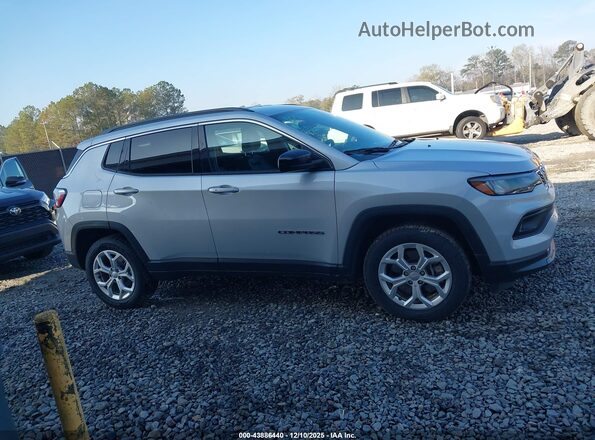 3C4NJDBN5RT113607 2024 JEEP COMPASS Серый Вид задней части салона