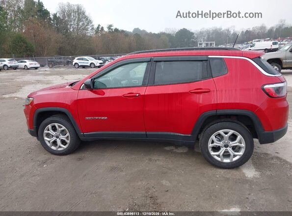 3C4NJDBN7ST579903 2025 JEEP COMPASS Red Widok wnętrza 360 stopni