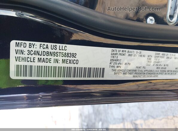 3C4NJDBN9ST588392 2025 JEEP COMPASS Black Widok komory silnika