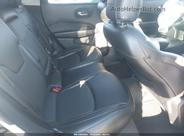 3C4NJDCB3LT244661 2020 JEEP COMPASS Black Widok naklejki z numerem VIN