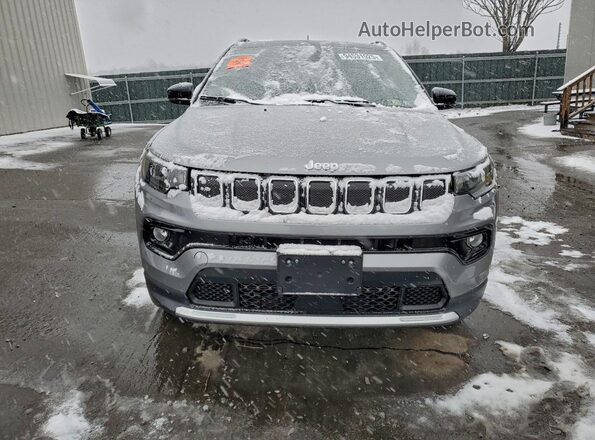 3C4NJDCB6NT233723 2022 JEEP COMPASS Silver Դիմացի տեսք
