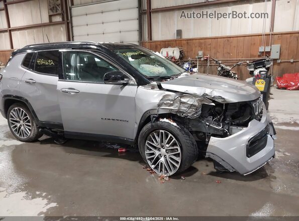 3C4NJDCB9NT161996 2022 JEEP COMPASS Gray Вид спереду