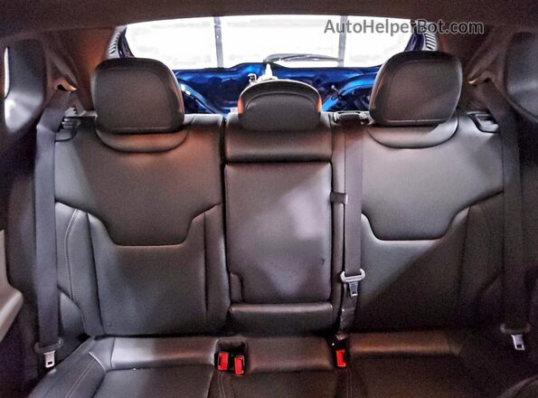 3C4NJDCN9RT134541 2024 JEEP COMPASS Blue Widok tylnych siedzeń