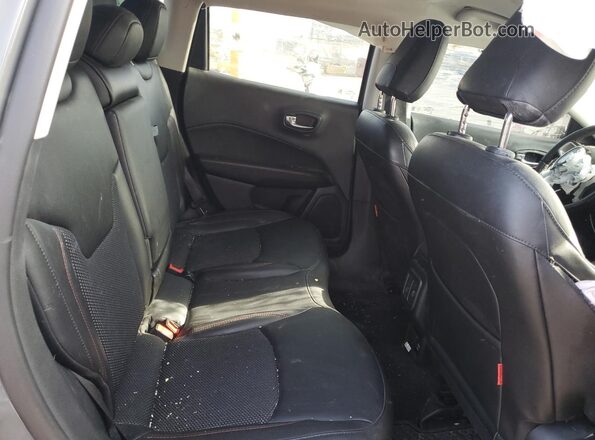 3C4NJDDB0MT602590 2021 JEEP COMPASS Gray Vista de los asientos traseros