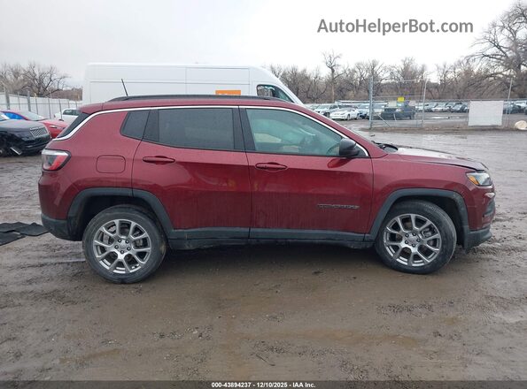 3C4NJDFB7NT118446 2022 JEEP COMPASS Maroon Панорамний вид салону 360°