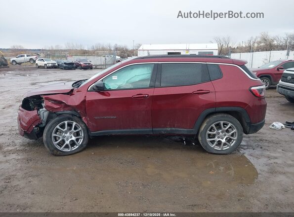 3C4NJDFB7NT118446 2022 JEEP COMPASS Maroon 