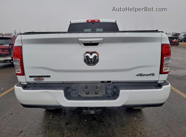 3C63R3HL0NG136268 2022 RAM 3500 White Вид ззаду