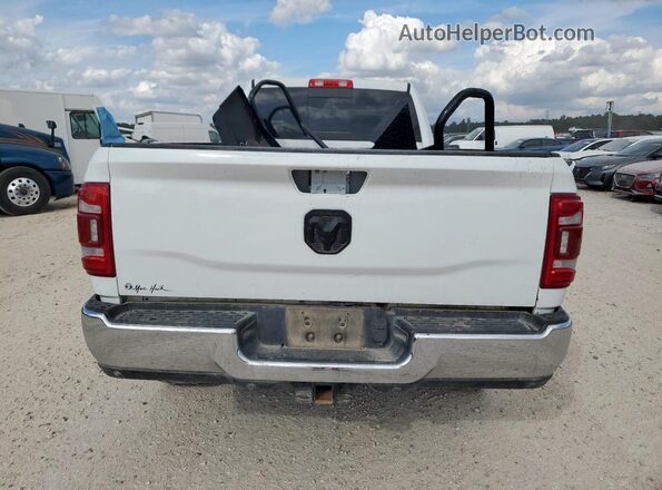 3C63R3JL0LG233641 2020 RAM 3500 White Rear view