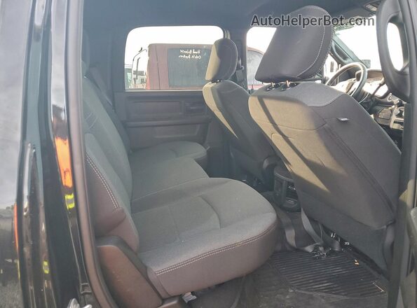 3C63RRGL0RG369061 2024 RAM 3500 Black Widok tylnych siedzeń
