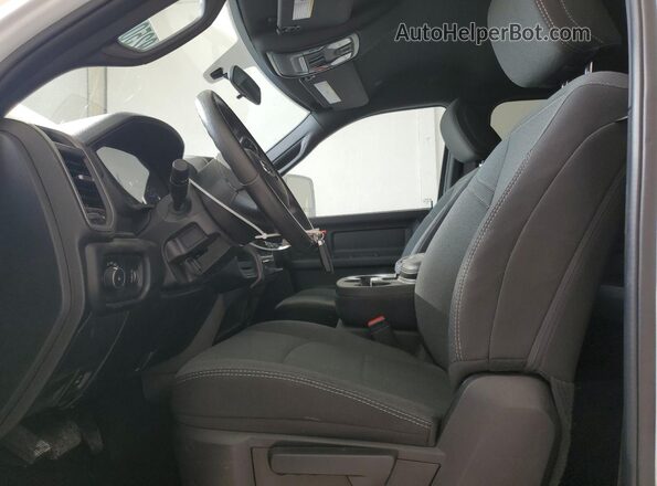 3C63RRGL5RG347749 2024 RAM 3500 White Vista interior delantera
